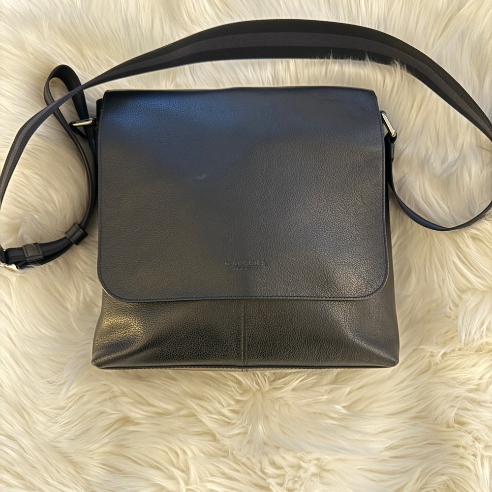 Men’s Coach Leather Messenger Bag